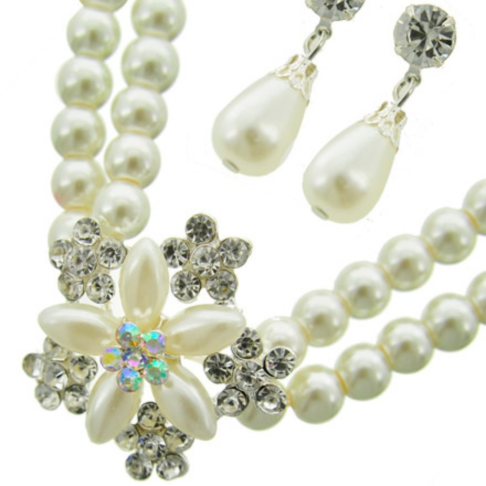 WHITE PEARL & CLEAR RHINESTONE FLOWER NECKLACE SET